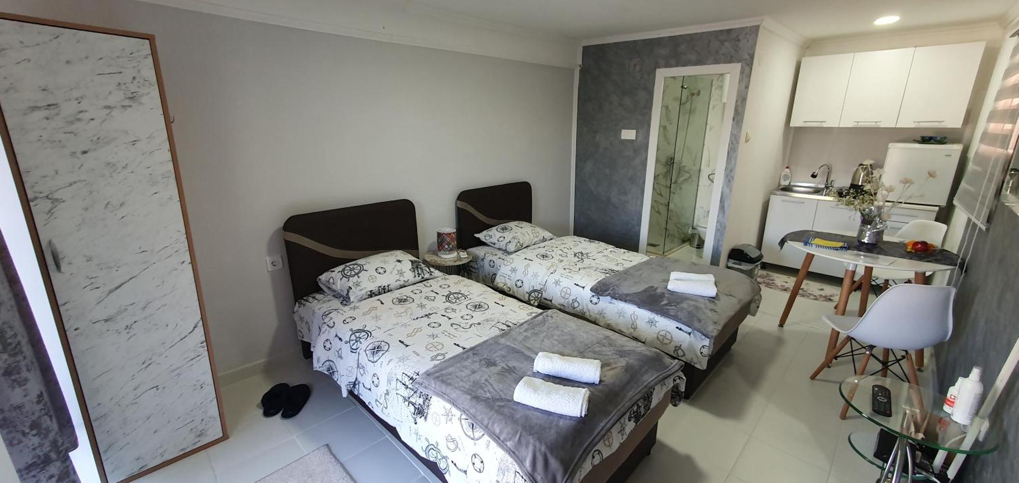Cozzy Apartment Near The Aiport Podgoriçe Dış mekan fotoğraf